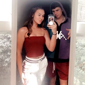 Meet your Posher, Alexia